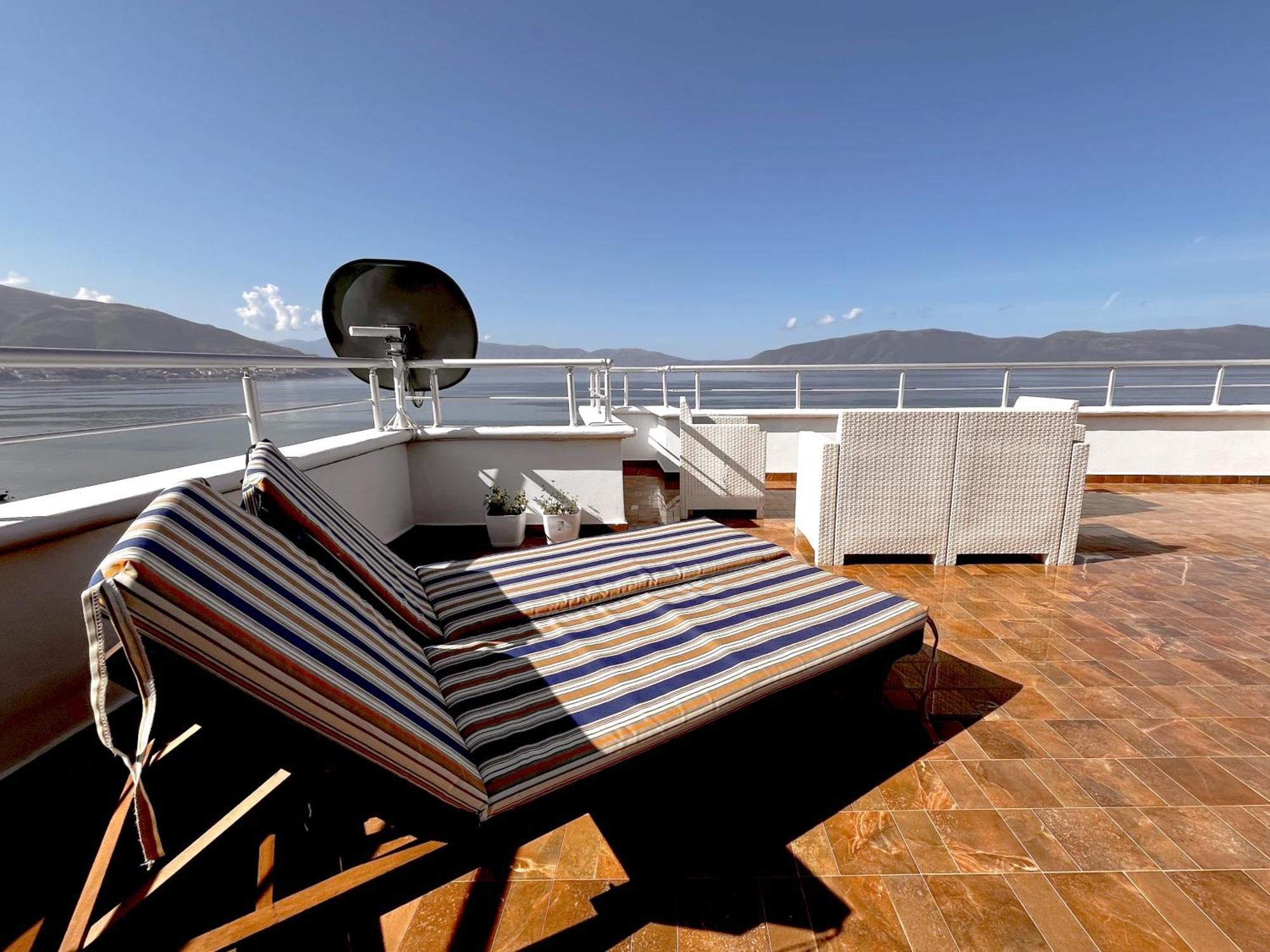 Sky & Sea Viewing Apartment Vlorë Exteriér fotografie